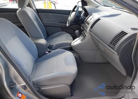 2009 Nissan Sentra 2.0 from USA, damaged, VIN 3N1AB61E19L655945